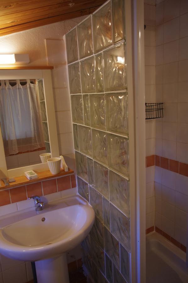 Chambres D'Hotes La Grange Au Negre Alba-la-Romaine Ruang foto